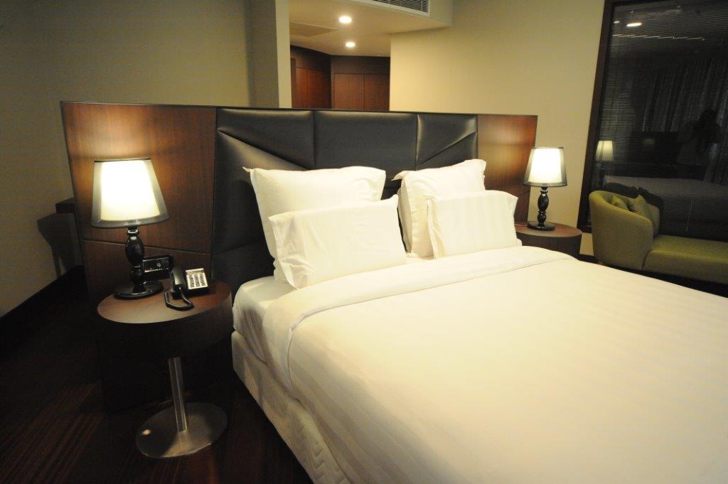 Executive Suit